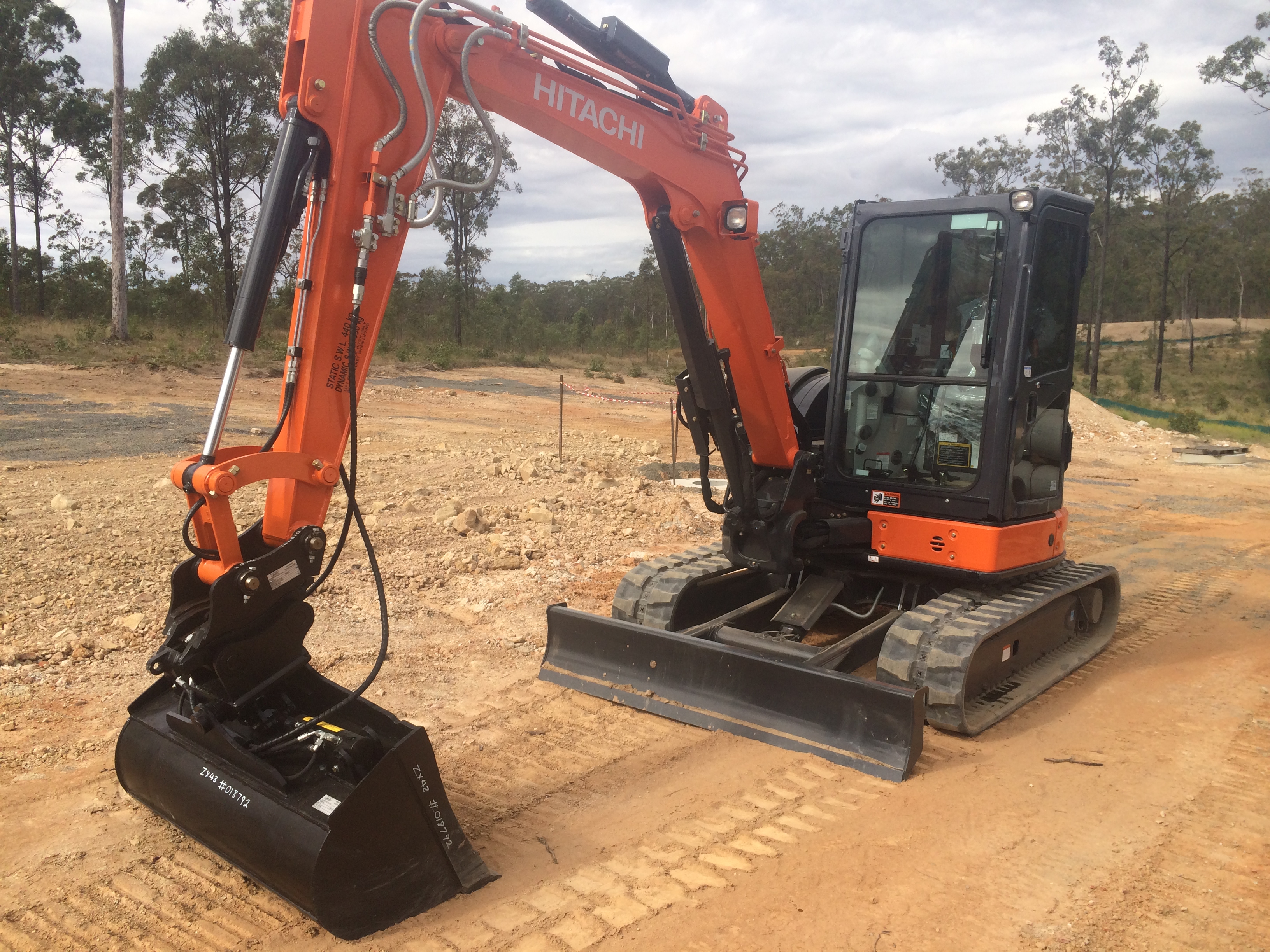 Hitachi ZX48u-5, 5 tonne excavator